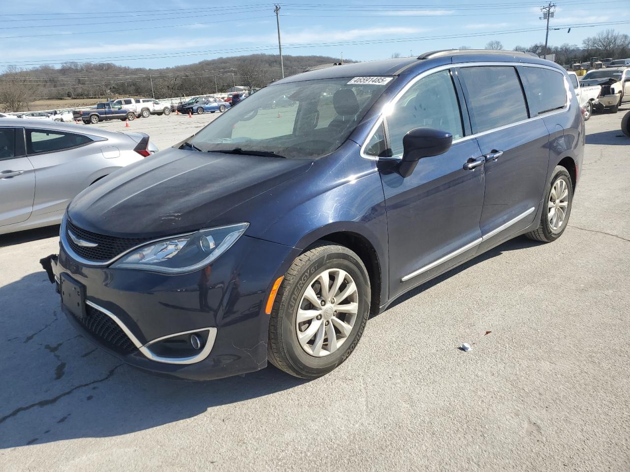 2017 Chrysler Pacifica - Image 1