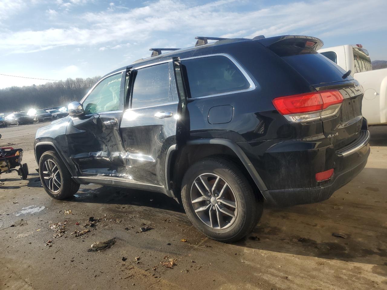 2017 Jeep Grand Cherokee - Image 2