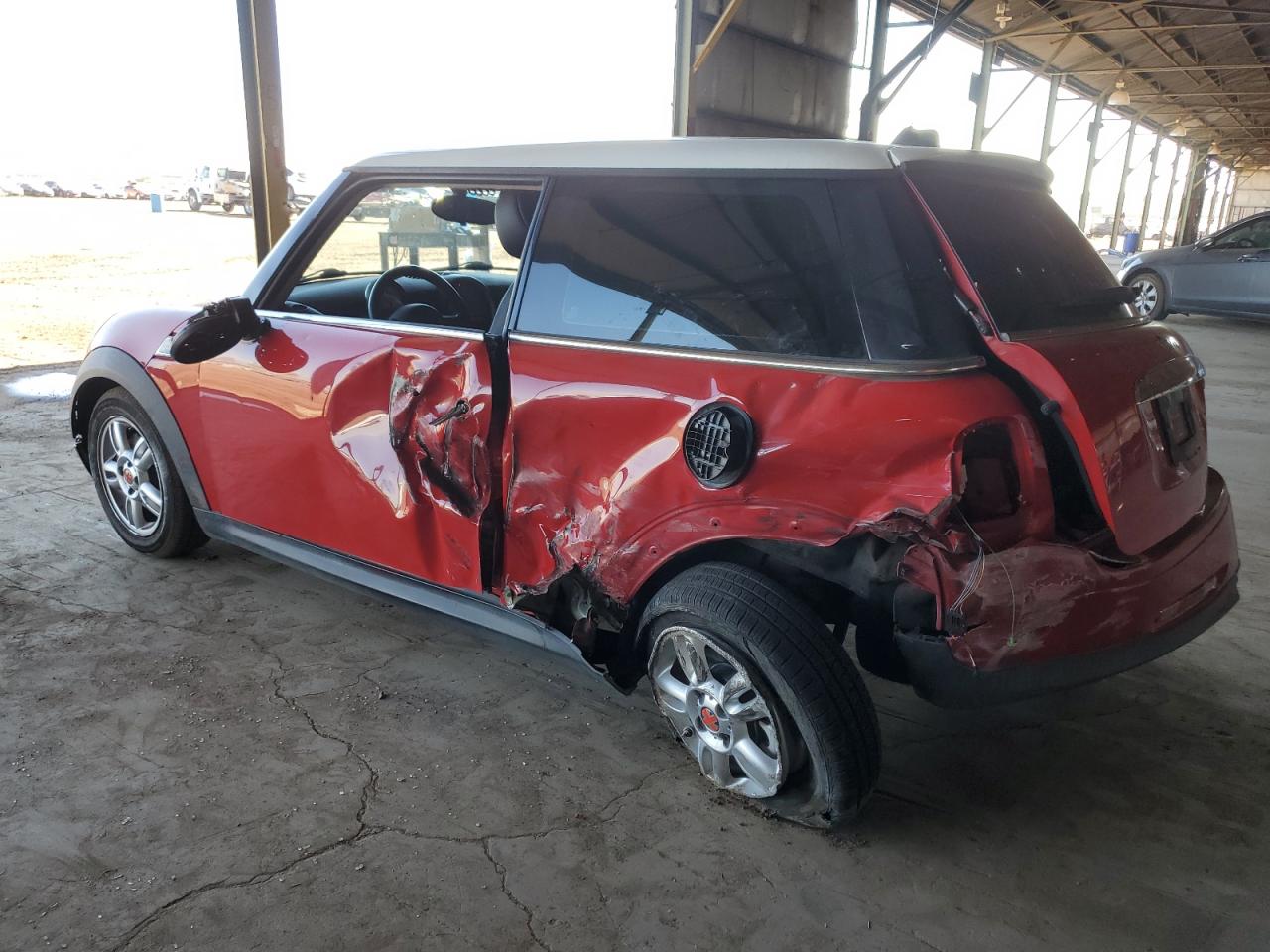 2011 MINI Cooper - Image 2