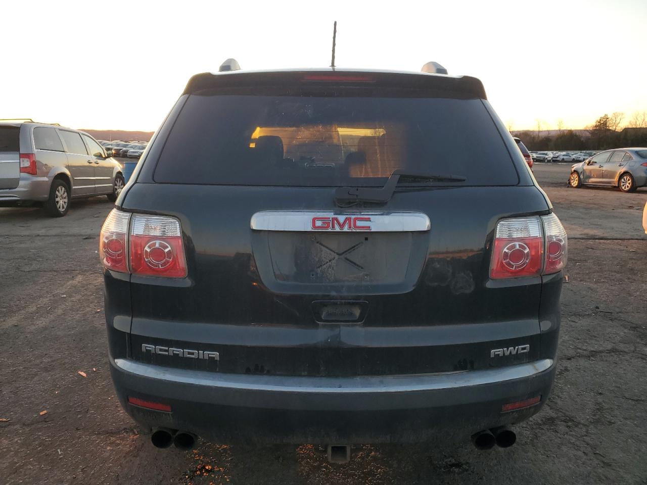 2011 GMC Acadia - Image 6