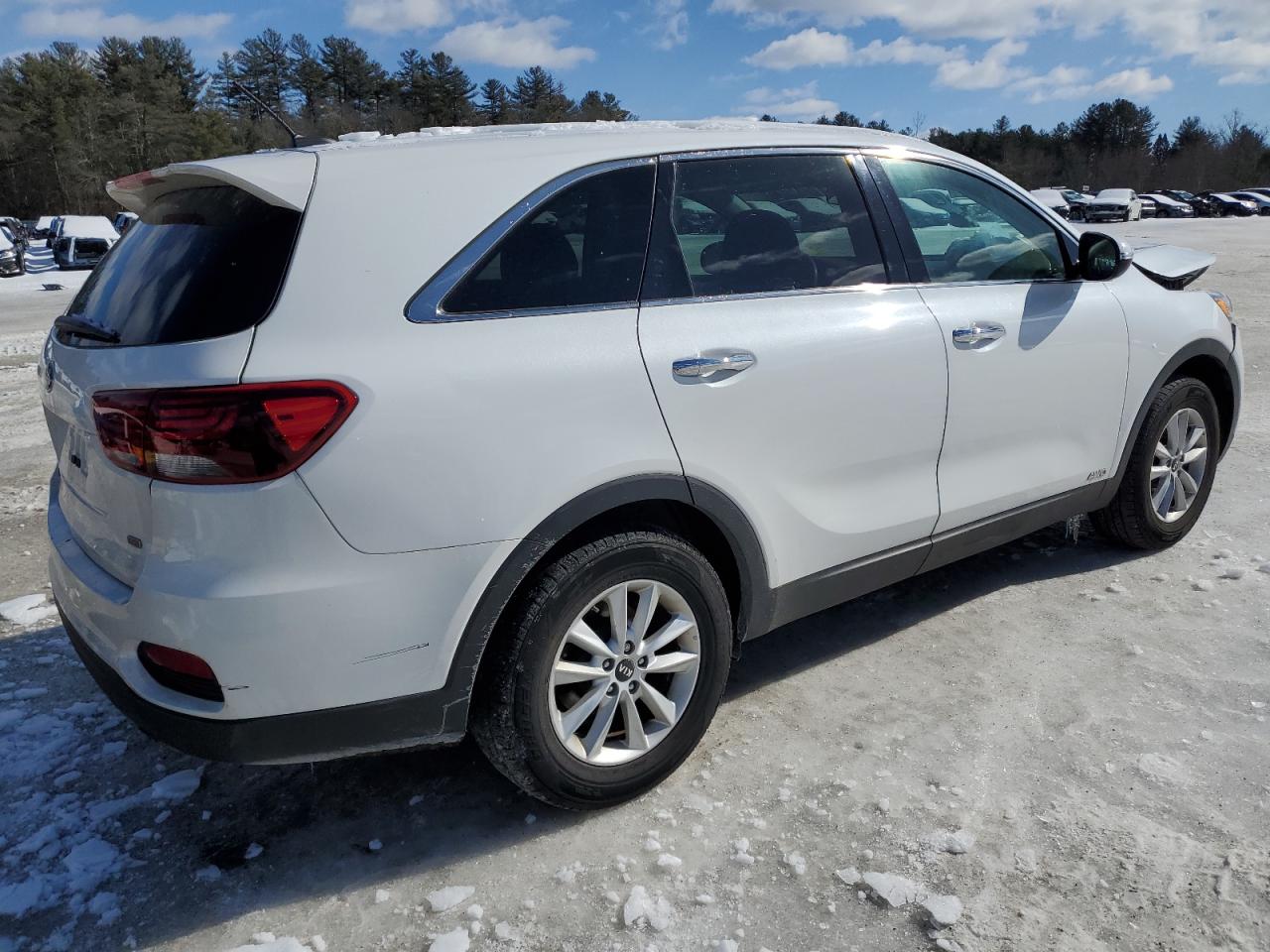 2019 Kia Sorento - Image 3