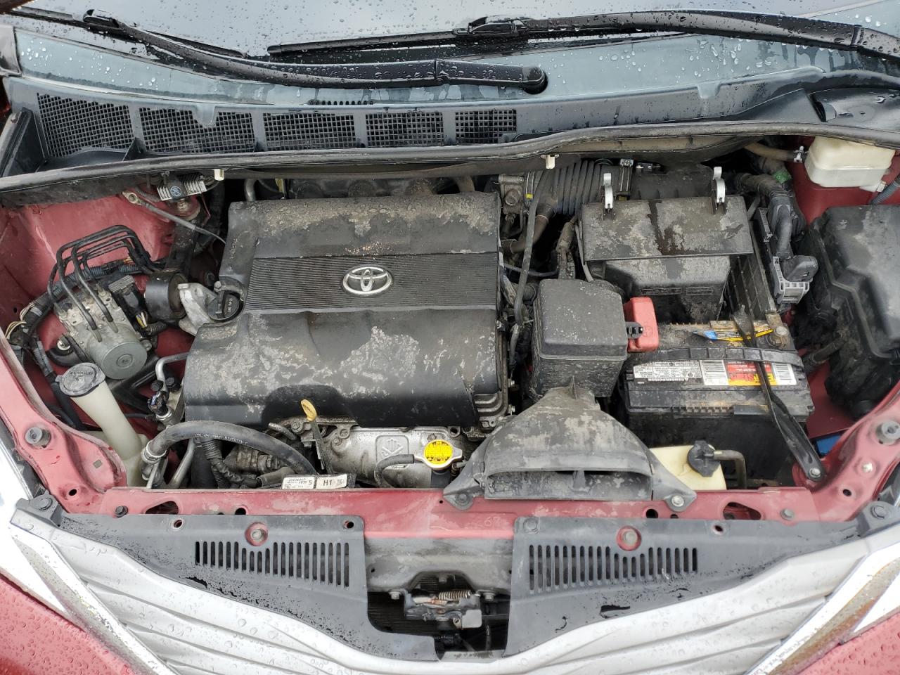 2014 Toyota Sienna - Image 13
