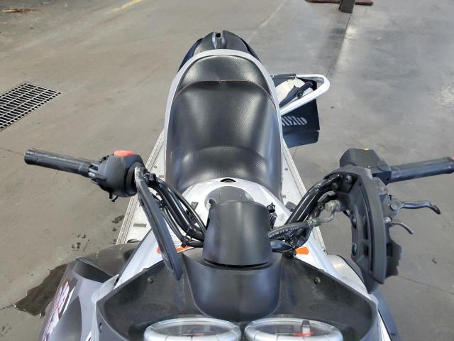 2004 SKIDOO GSX 500