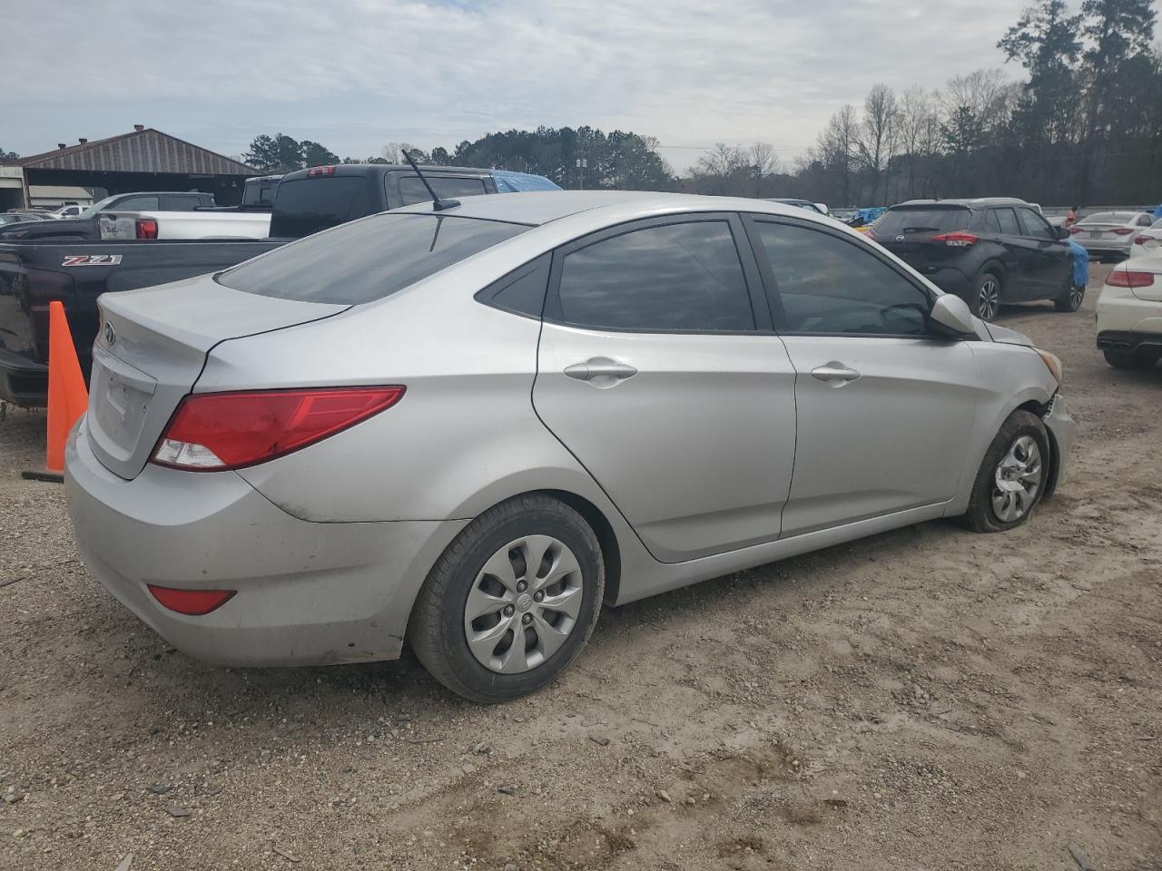 2017 Hyundai Accent - Image 3