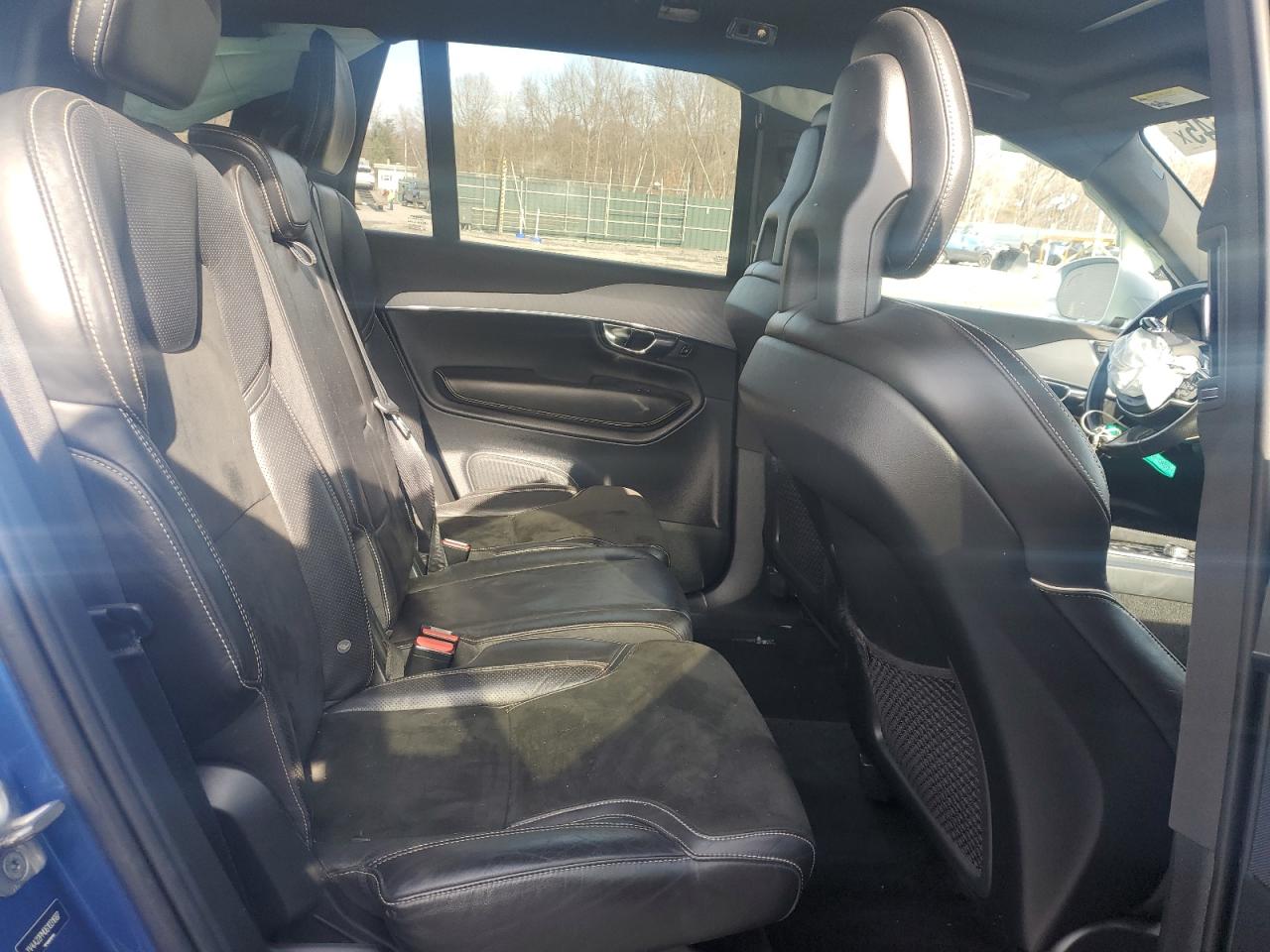 2016 Volvo XC90 - Image 11