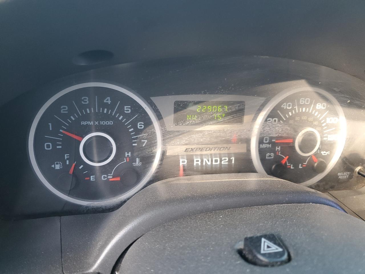 2005 Ford Expedition - Image 9
