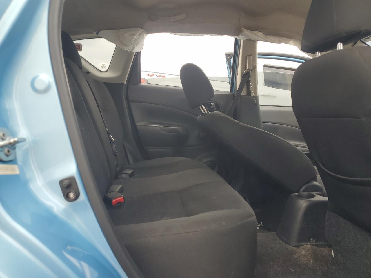 2015 Nissan Versa - Image 10