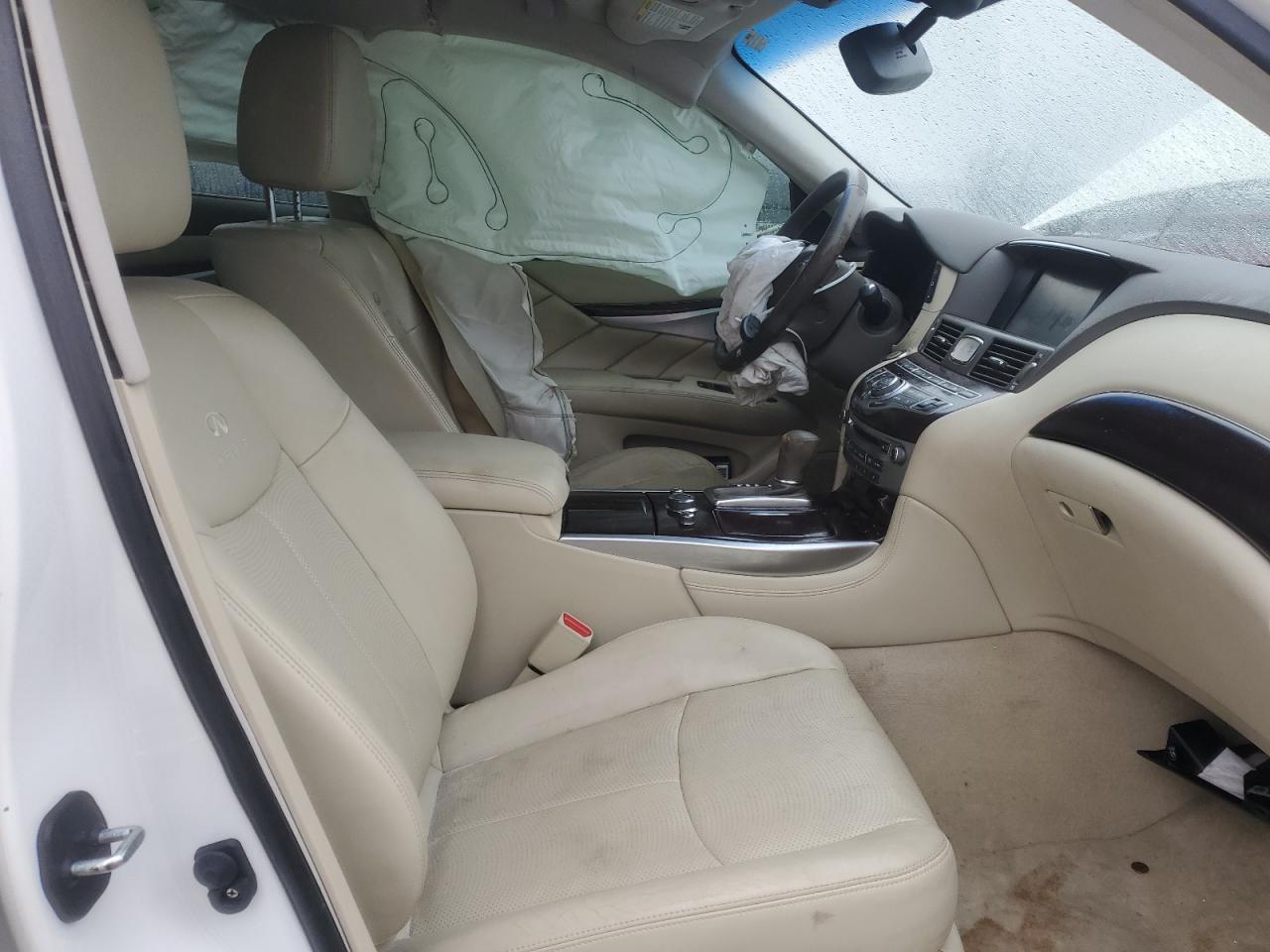 2013 Infiniti M - Image 7