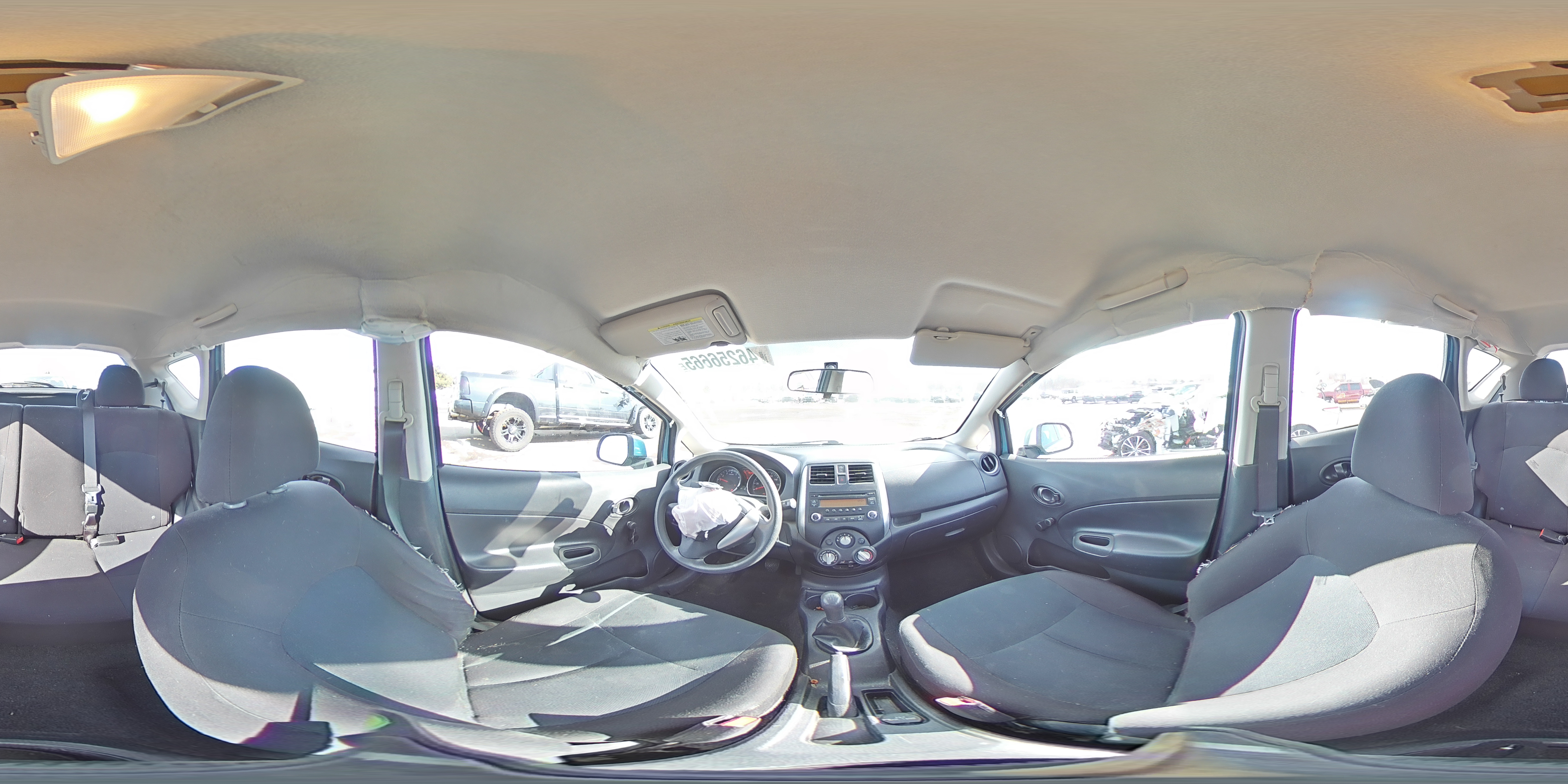 2014 Nissan Versa - Image 13