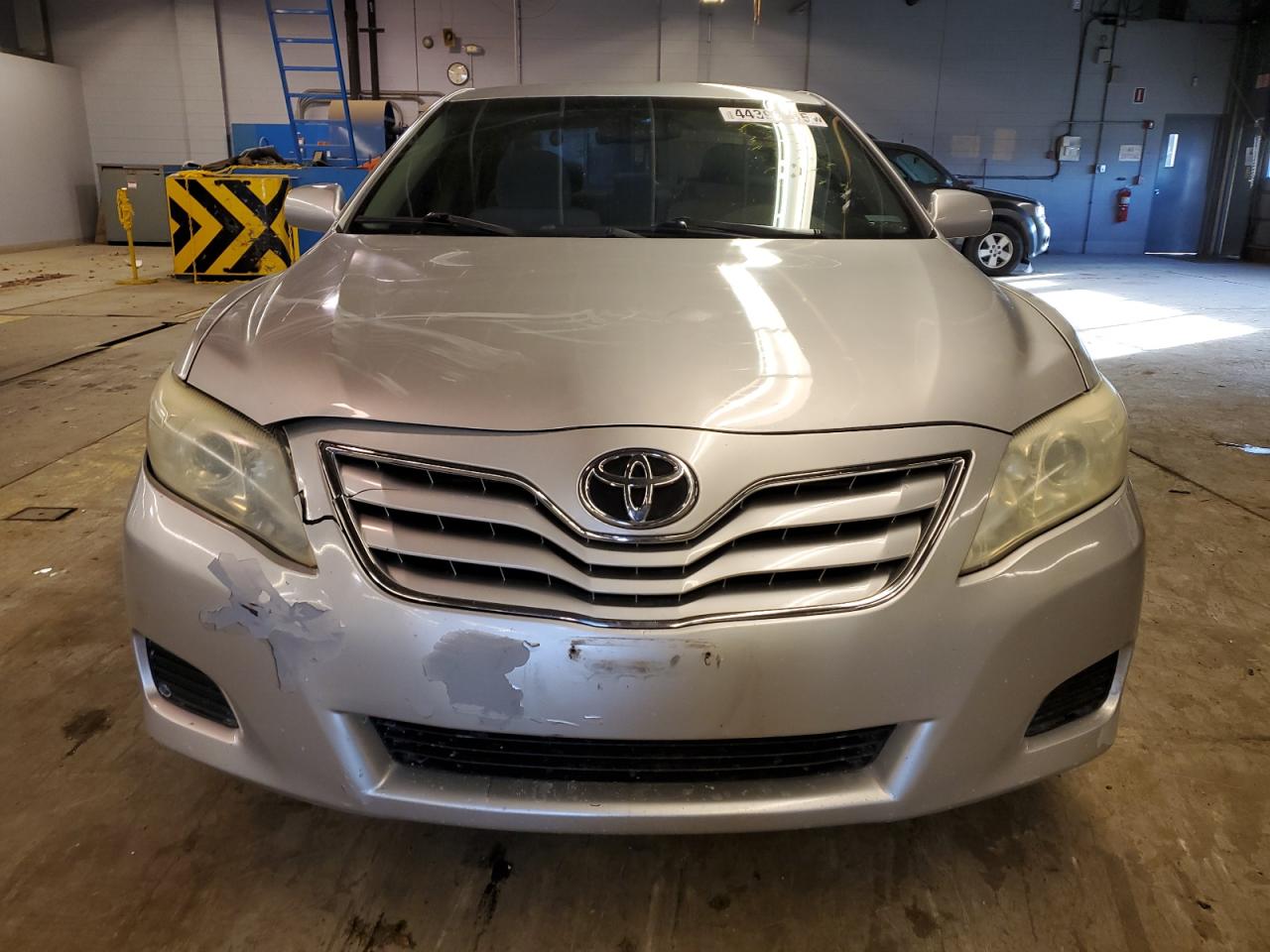 2010 Toyota Camry - Image 5