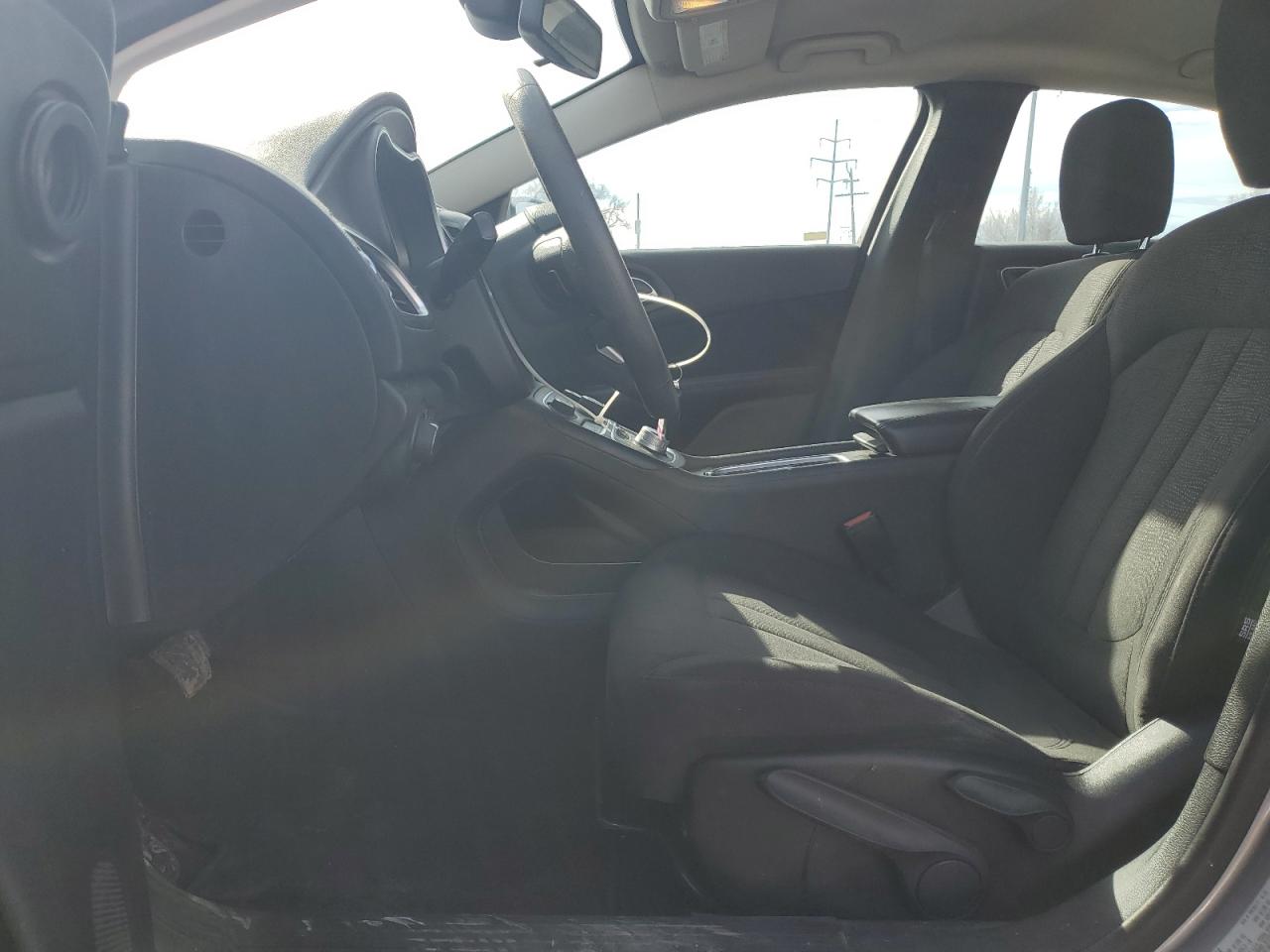 2015 Chrysler 200 - Image 7