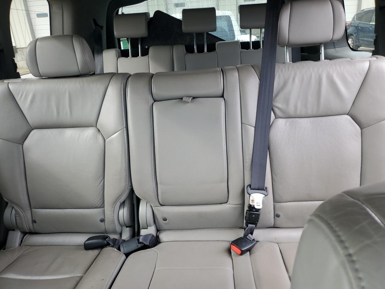 2011 Honda Pilot - Image 10