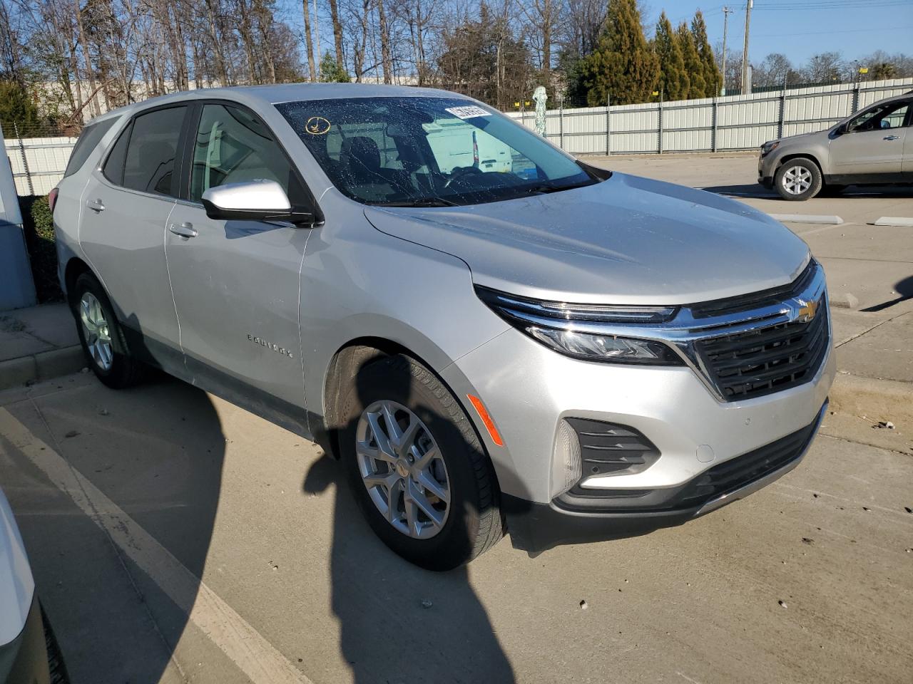 2022 Chevrolet Equinox - Image 4