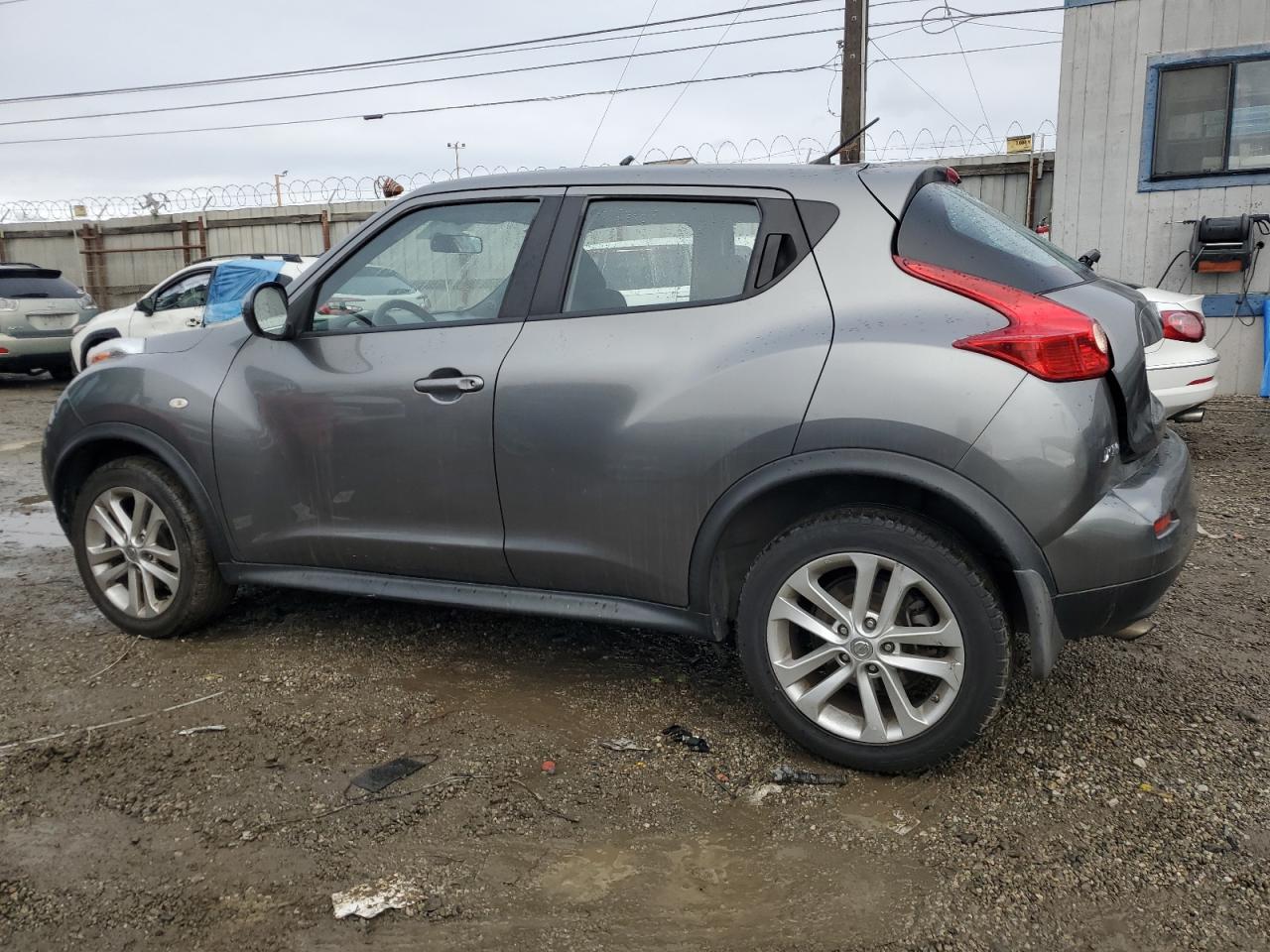 2011 Nissan Juke - Image 2