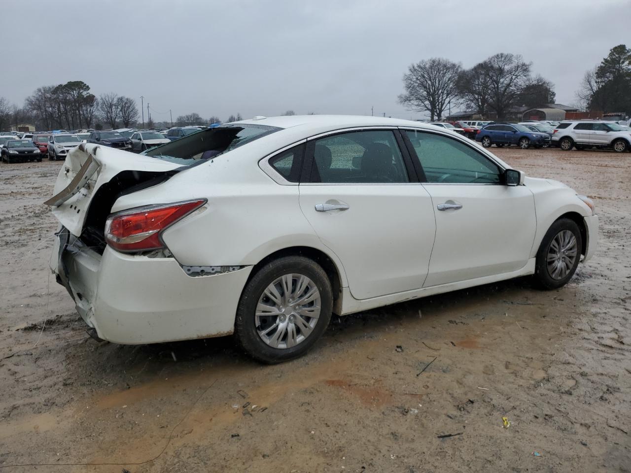 2015 Nissan Altima - Image 3