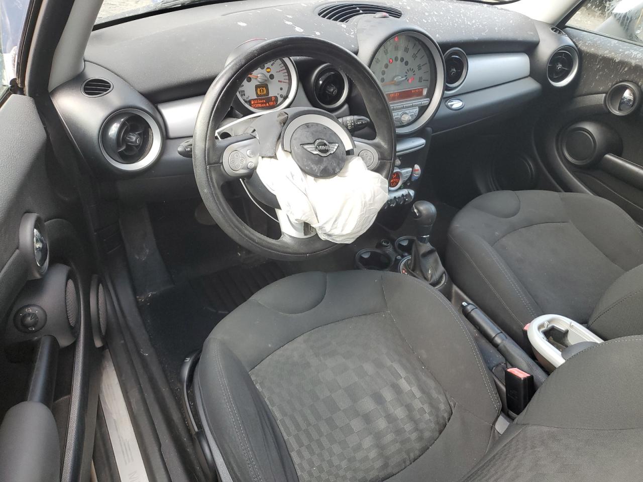 2009 MINI Cooper - Image 8