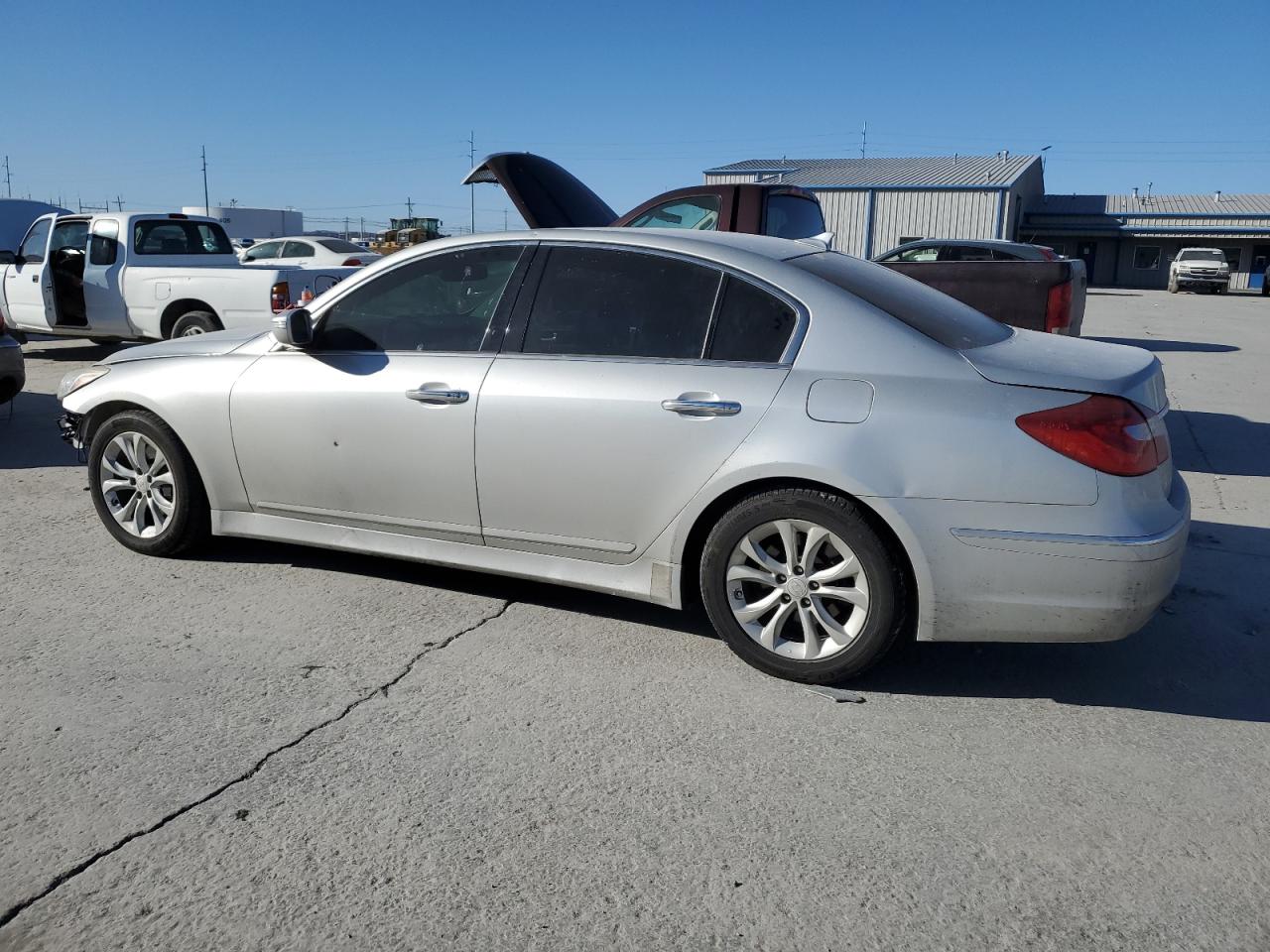 2013 Hyundai Genesis - Image 2