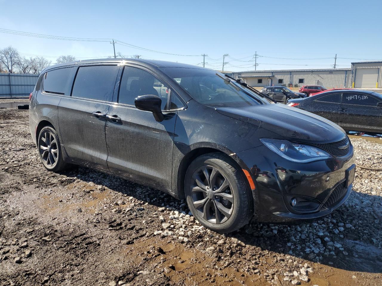 2019 Chrysler Pacifica - Image 4