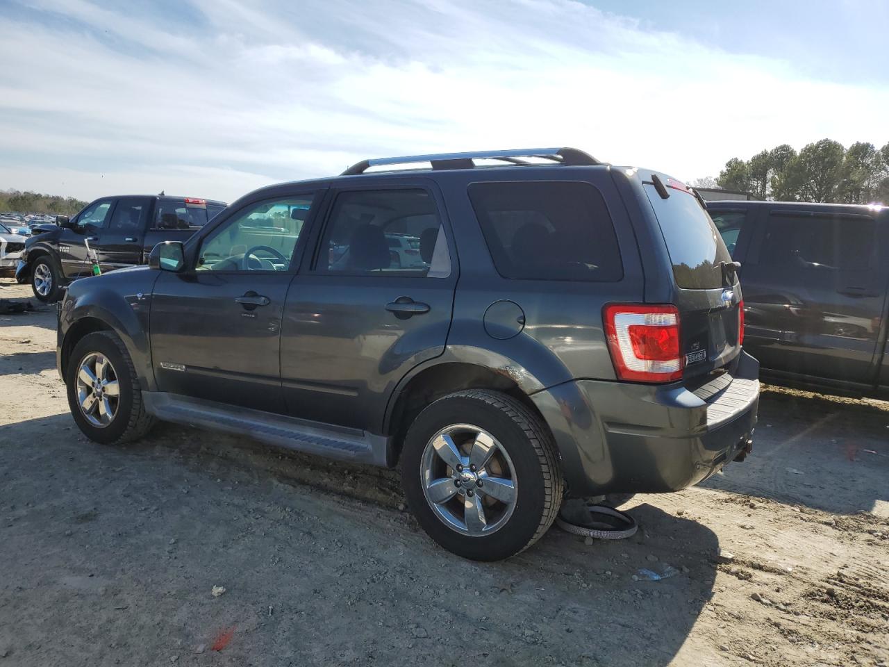 2008 Ford Escape - Image 2