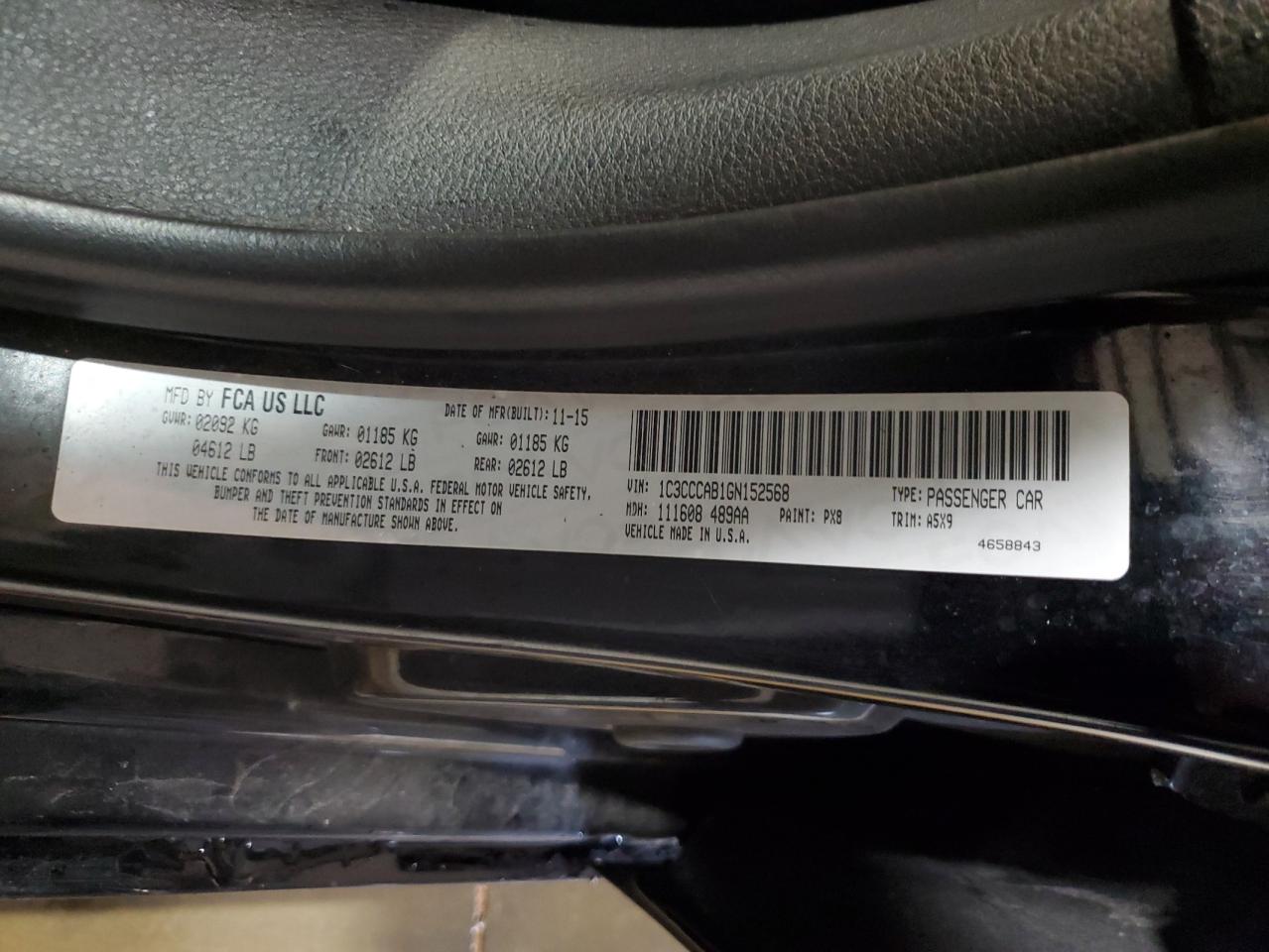 2016 Chrysler 200 - Image 12
