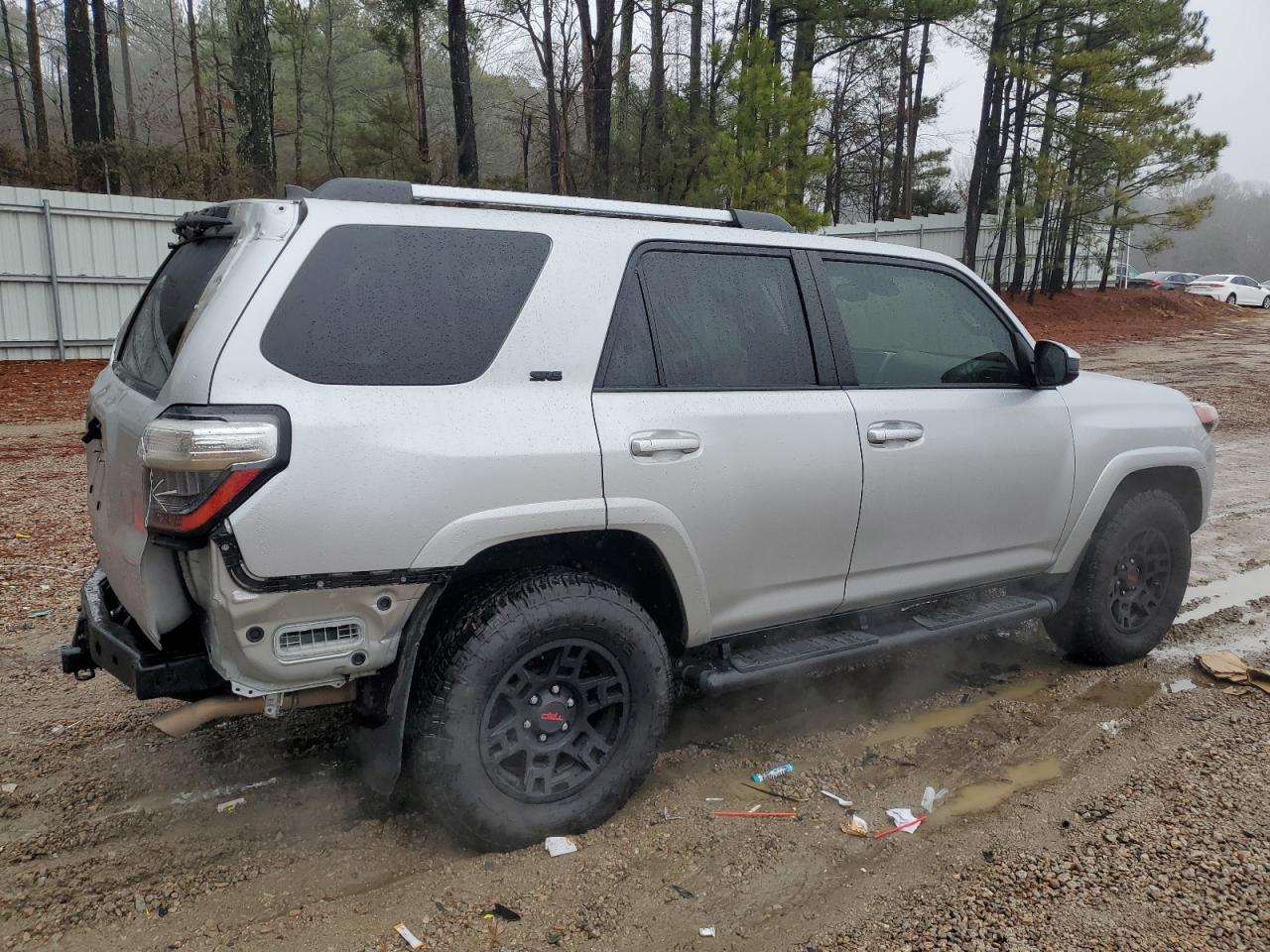 2021 Toyota 4Runner - Image 3