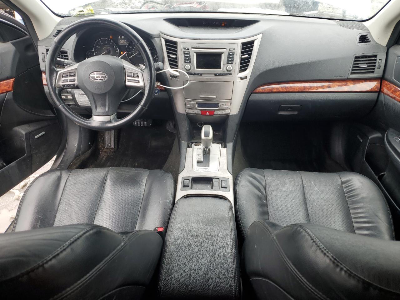 2012 Subaru Outback - Image 8