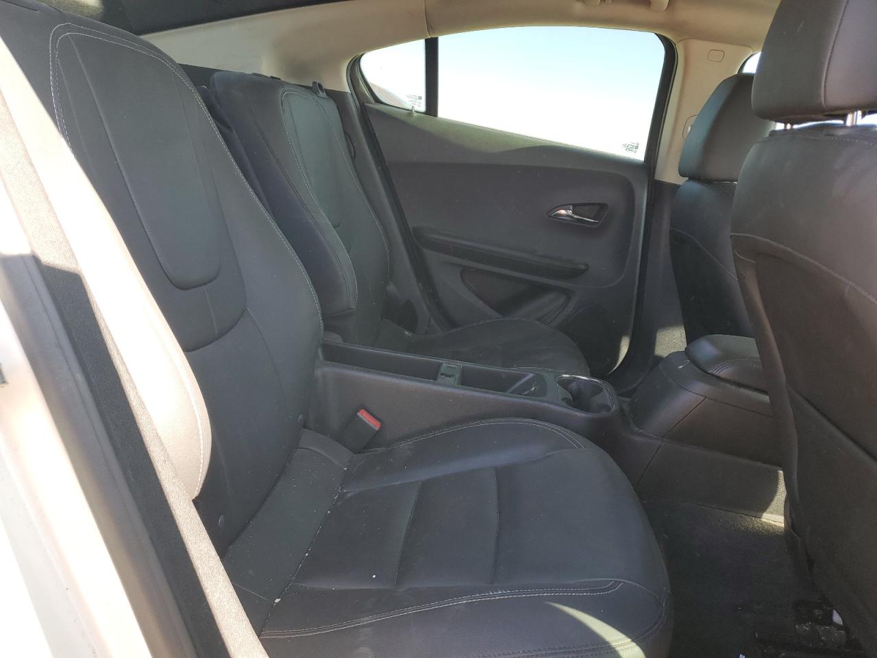 2014 Chevrolet Volt - Image 10