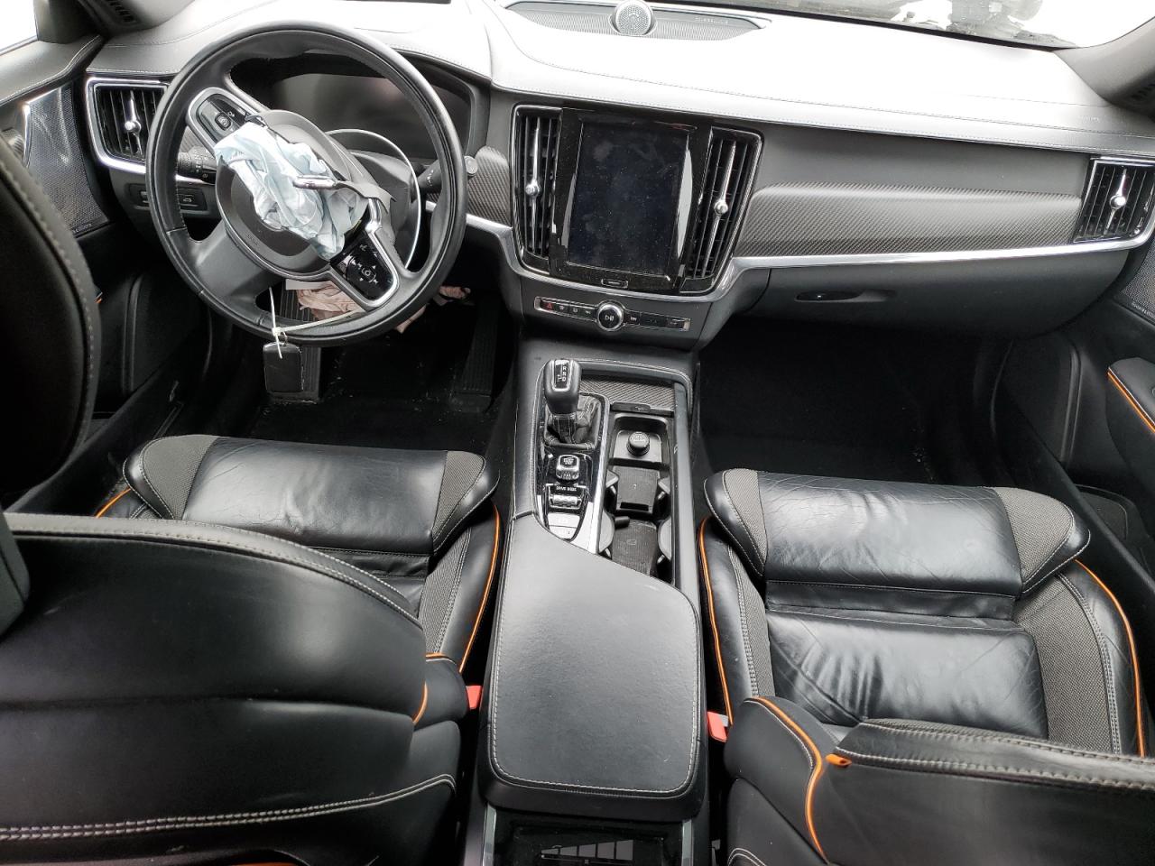 2018 Volvo V90 - Image 8