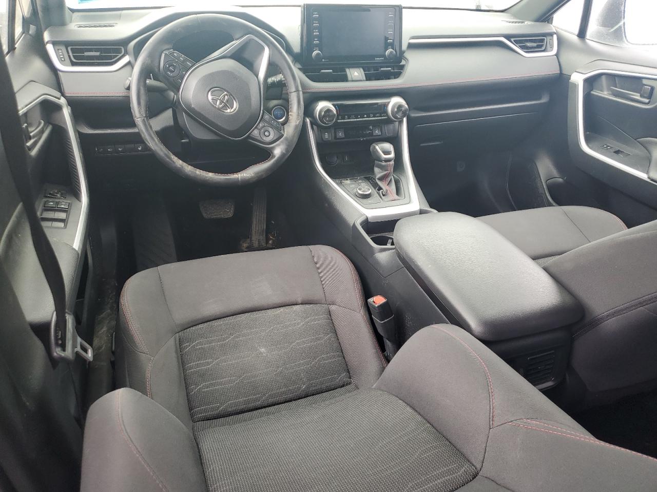 2021 Toyota RAV 4 - Image 8