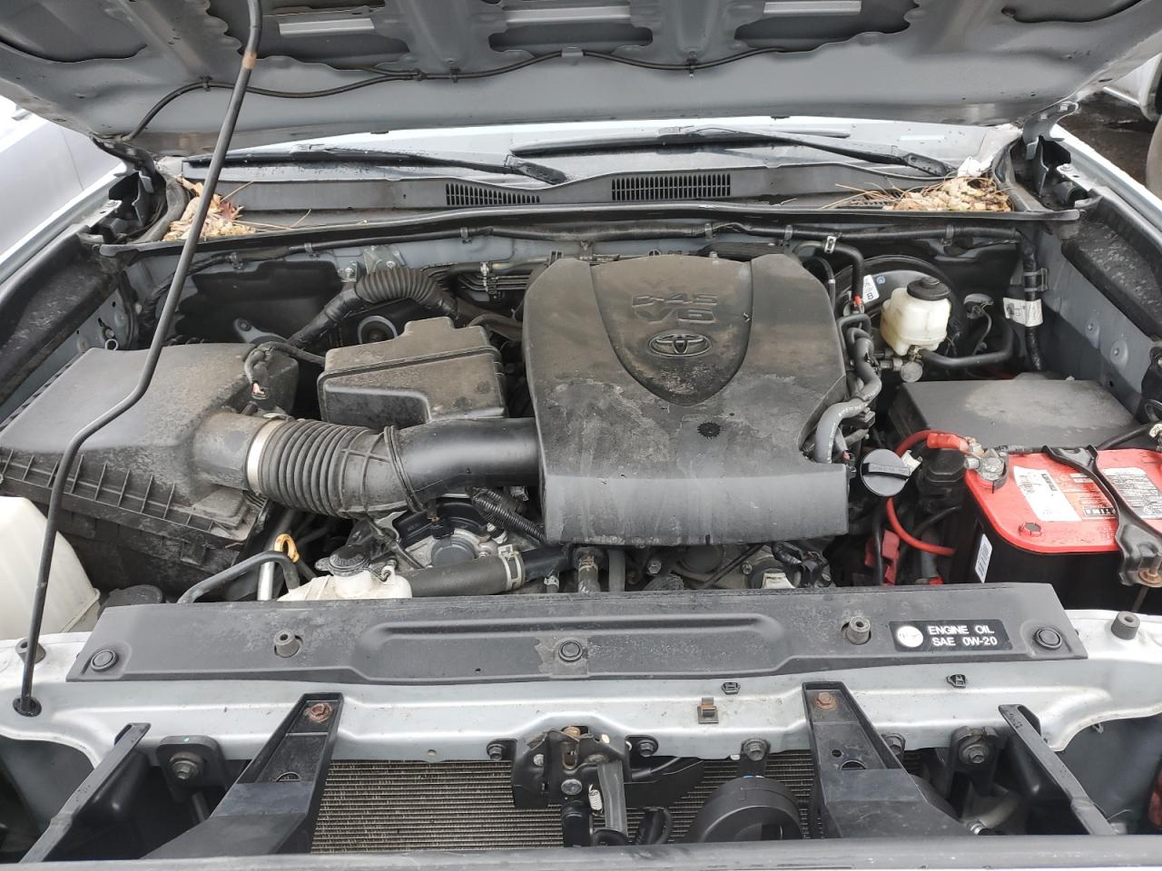 2019 Toyota Tacoma - Image 11