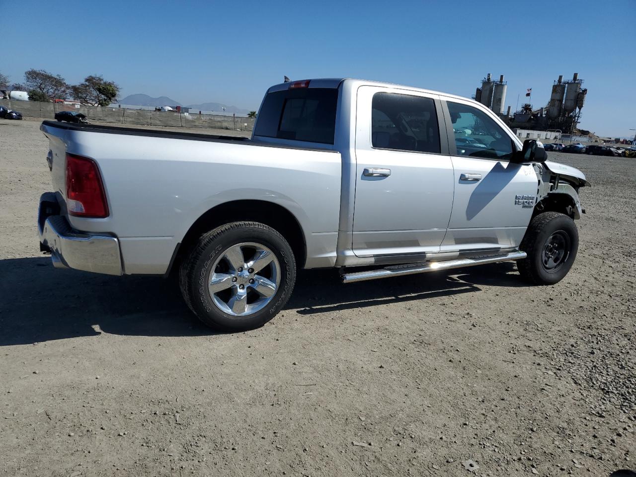 2019 RAM 1500 - Image 3
