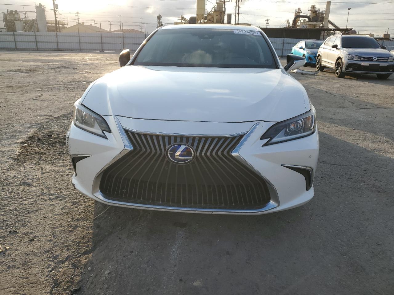 2021 Lexus ES - Image 5