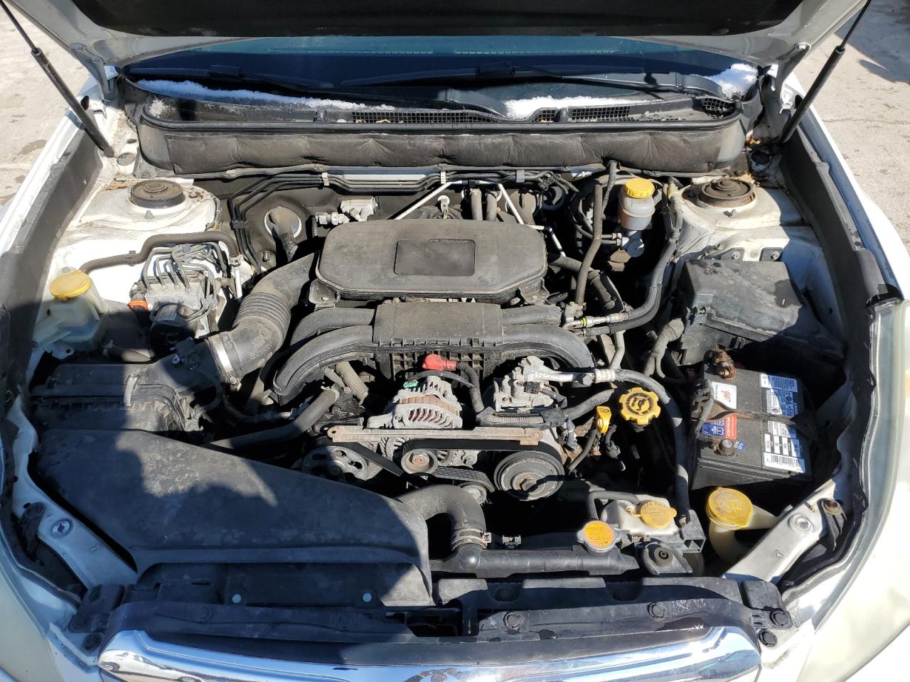 2011 Subaru Outback - Image 12