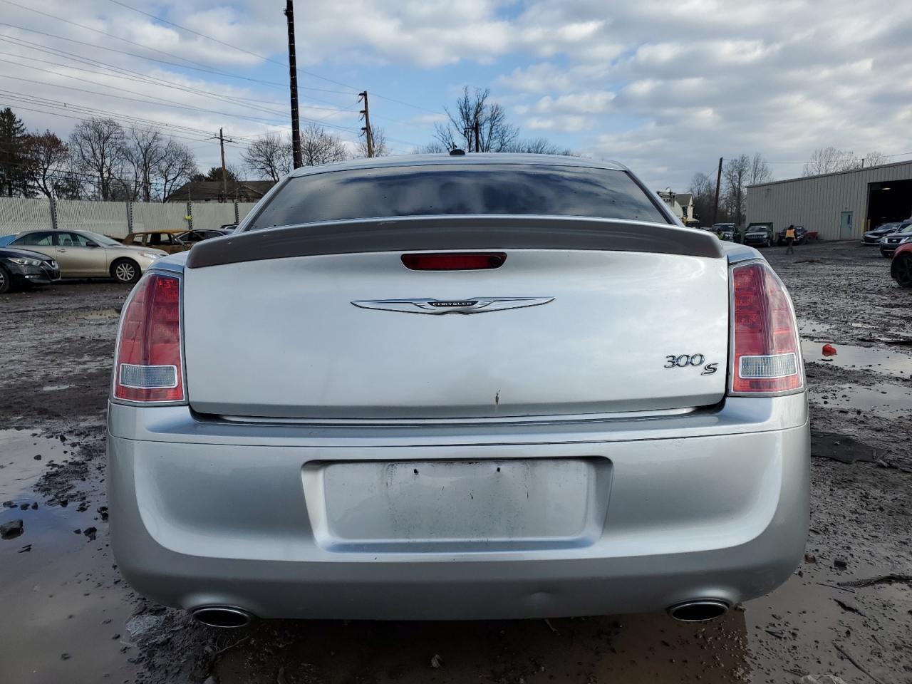 2012 Chrysler 300 - Image 6