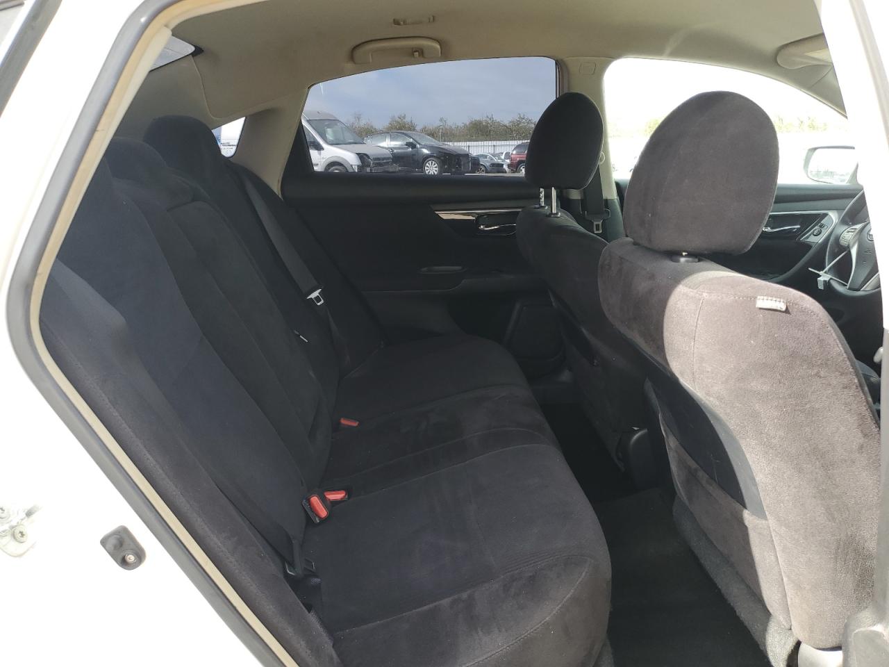 2013 Nissan Altima - Image 10