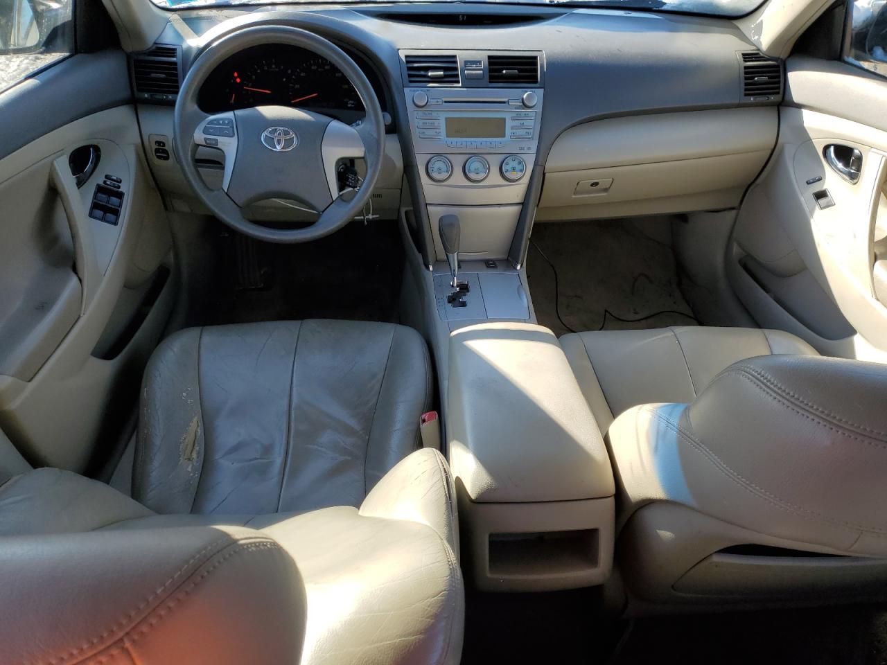 2009 Toyota Camry - Image 8