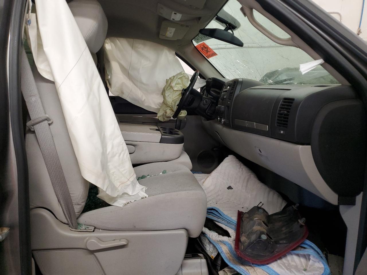 2007 Chevrolet Silverado - Image 7