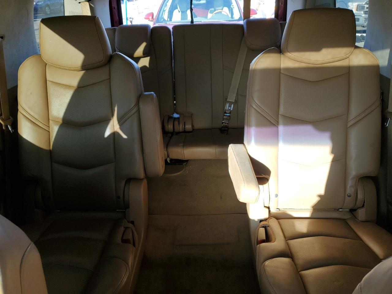 2016 Cadillac Escalade - Image 10