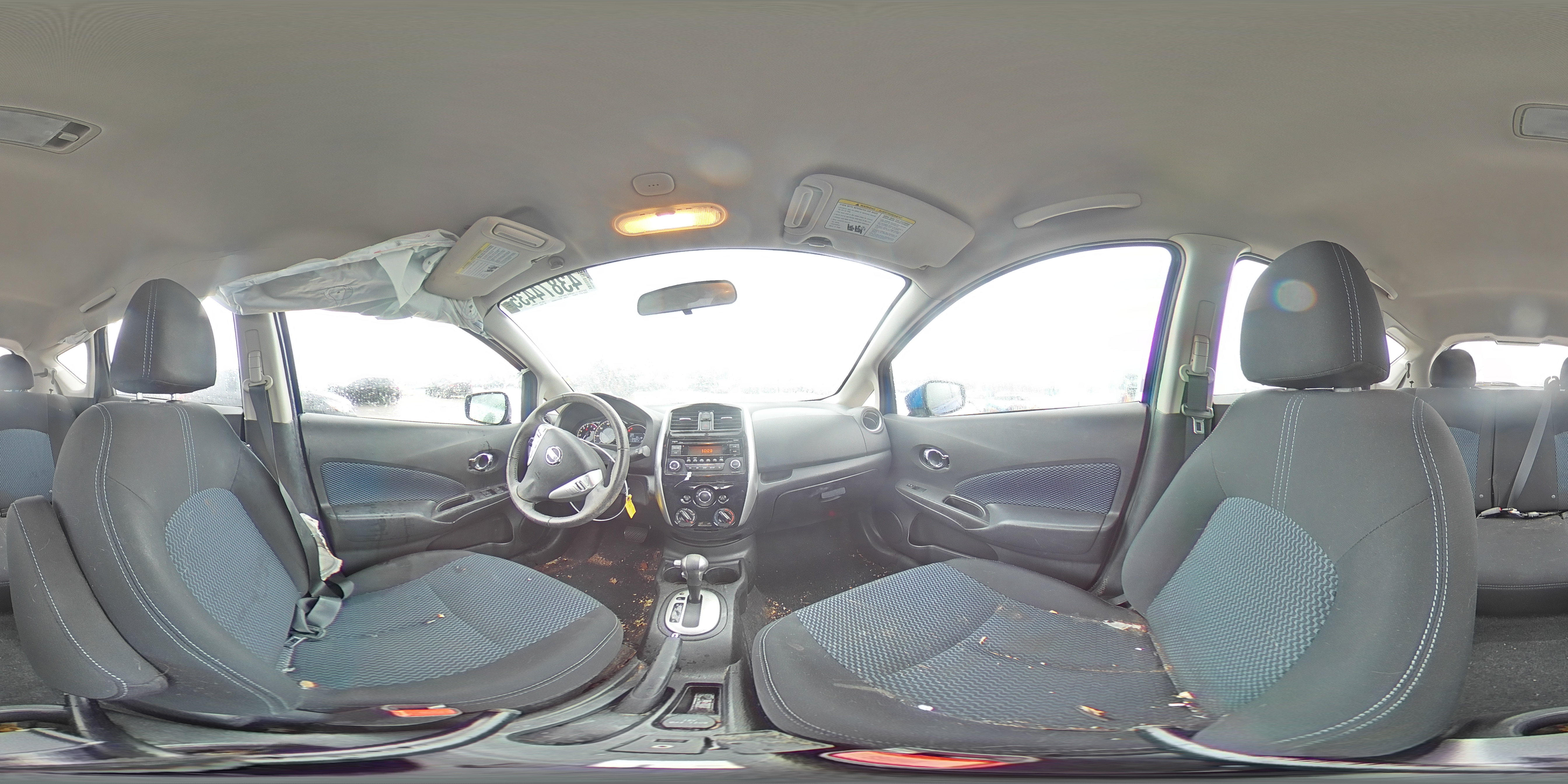 2015 Nissan Versa - Image 15