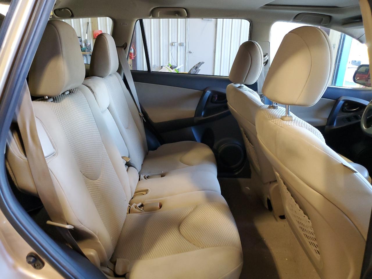 2012 Toyota RAV 4 - Image 11