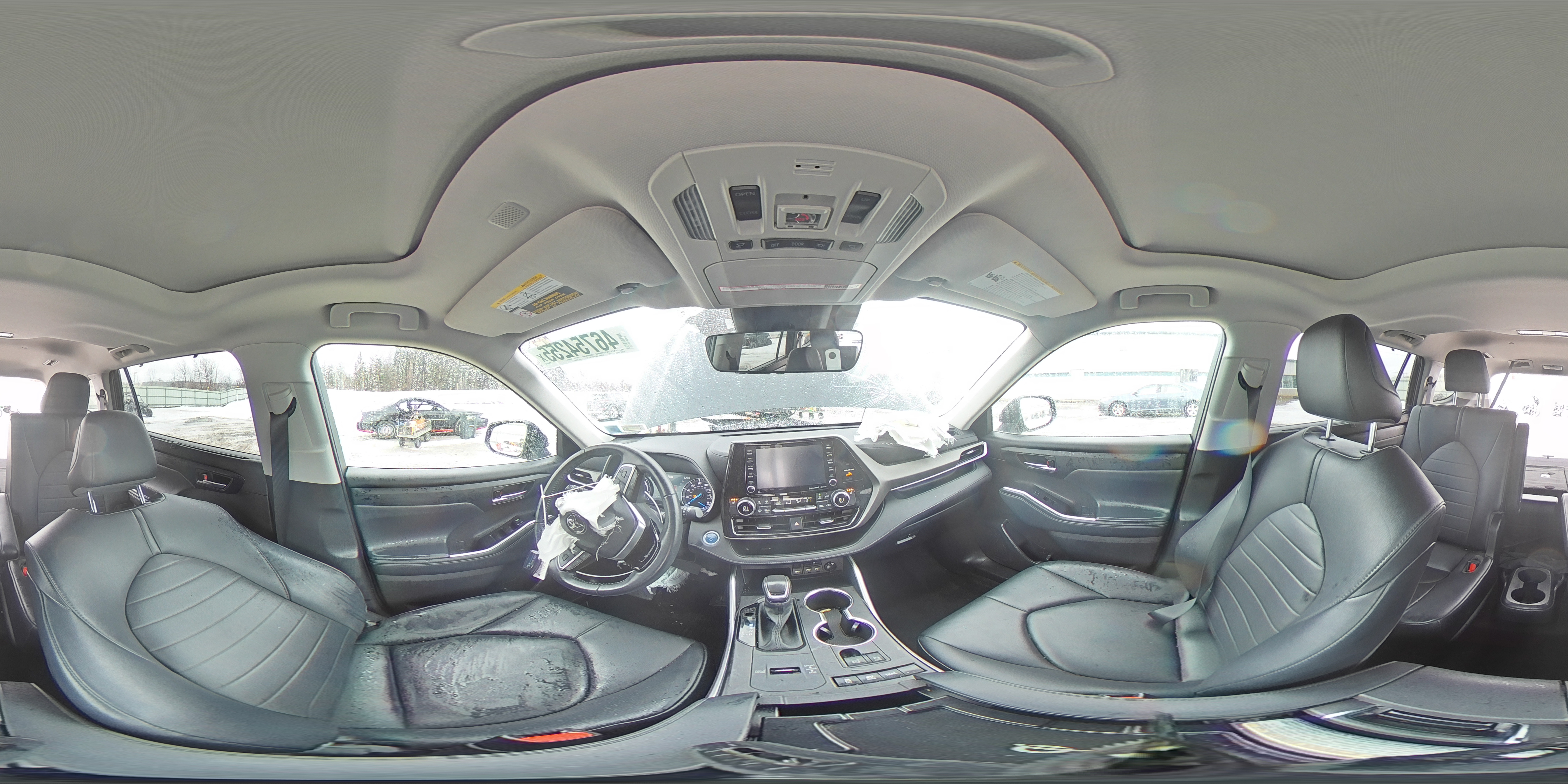 2021 Toyota Highlander - Image 13