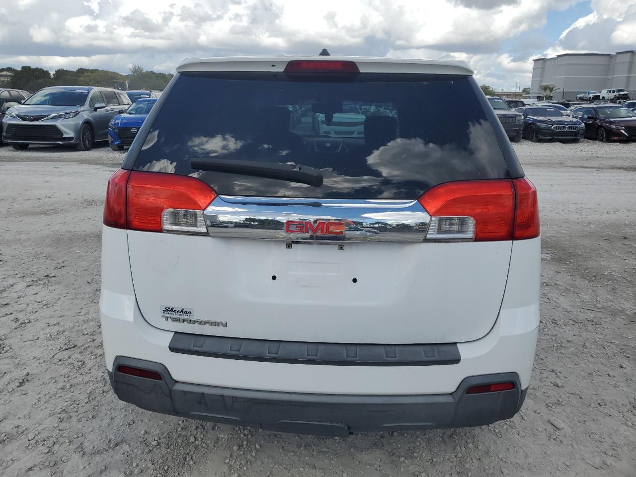 2010 GMC Terrain - Image 6