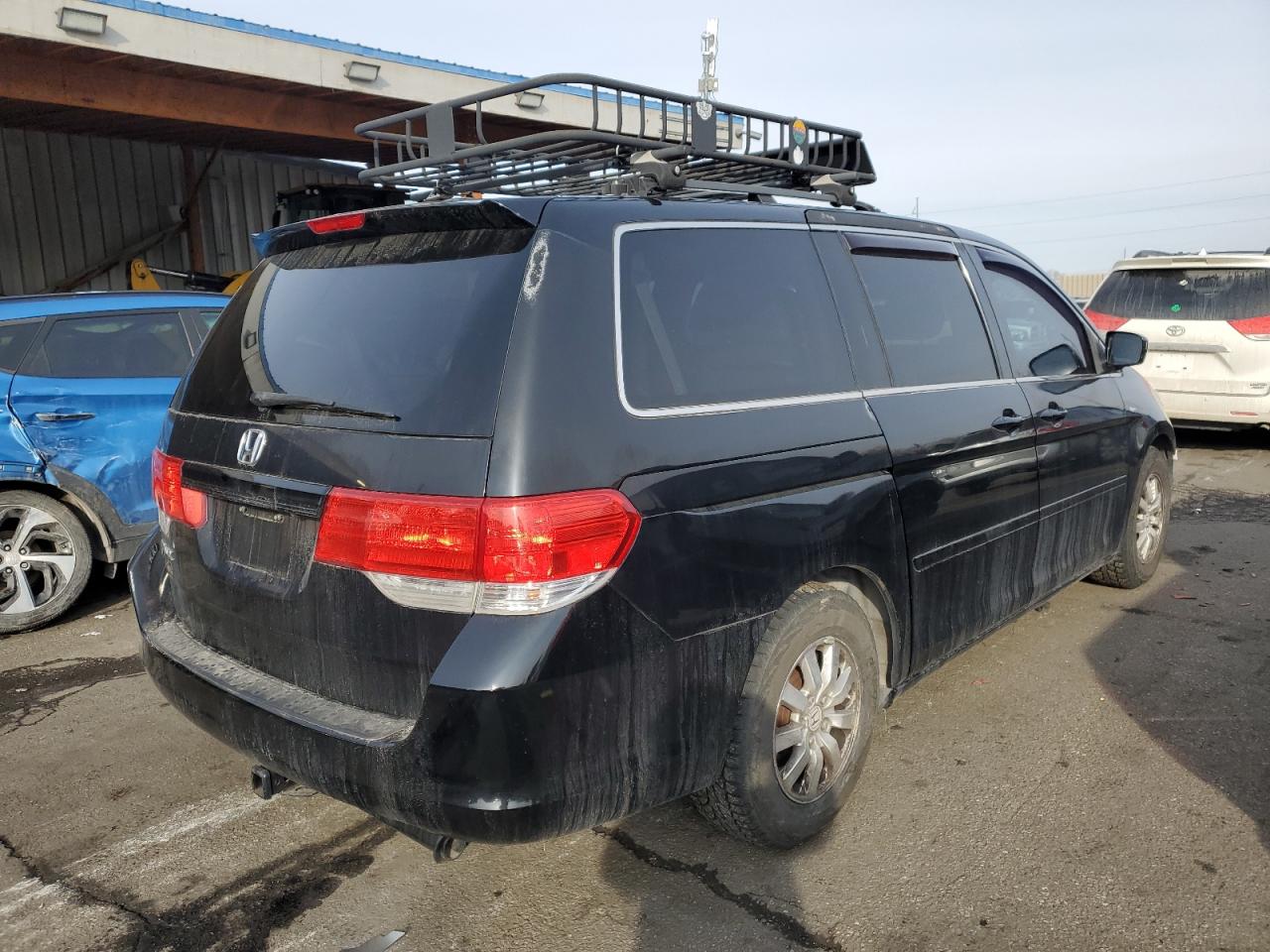 2010 Honda Odyssey - Image 3