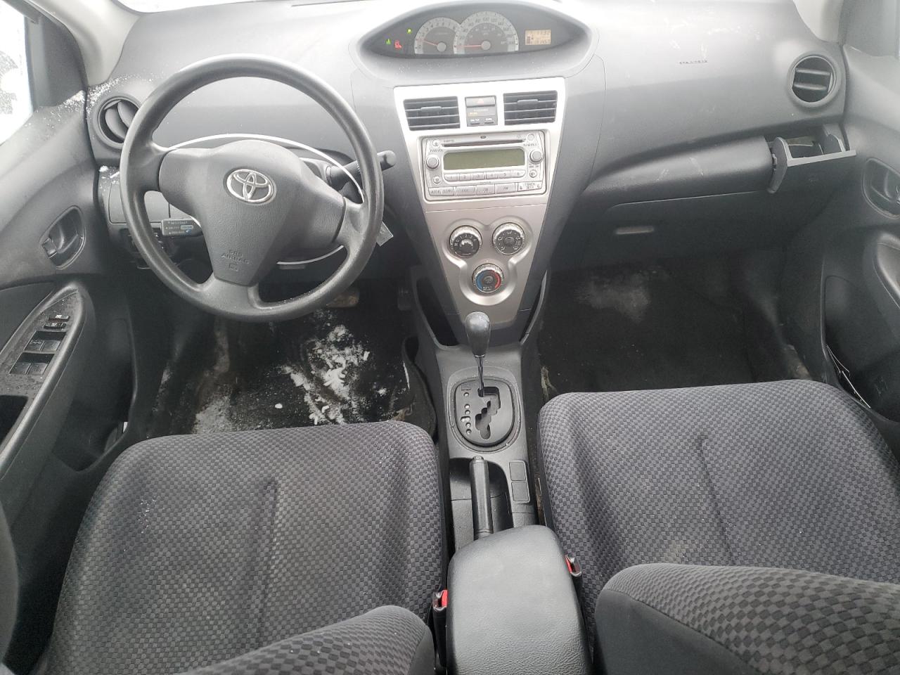 2008 Toyota Yaris - Image 8