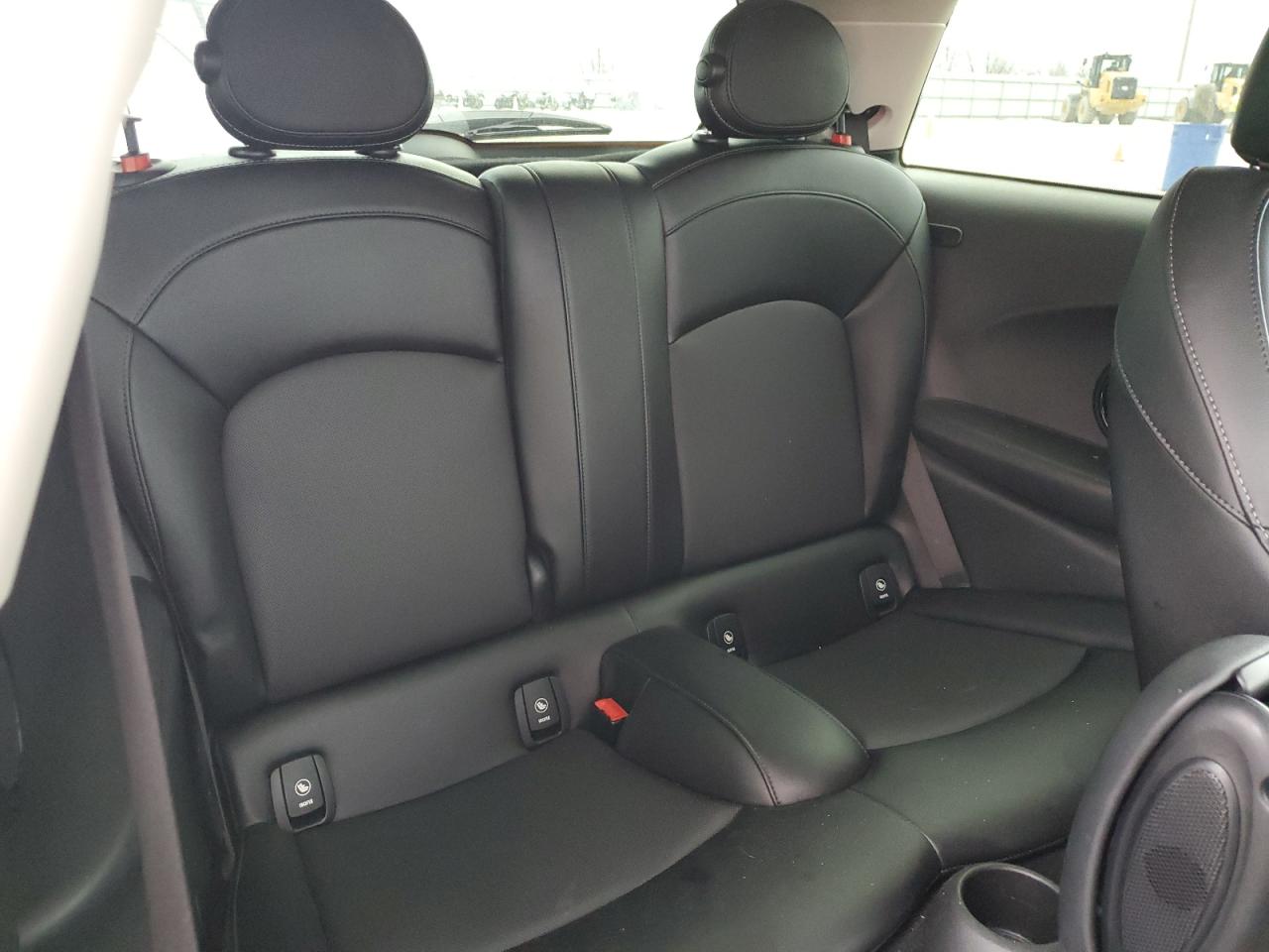 2017 MINI Cooper - Image 10