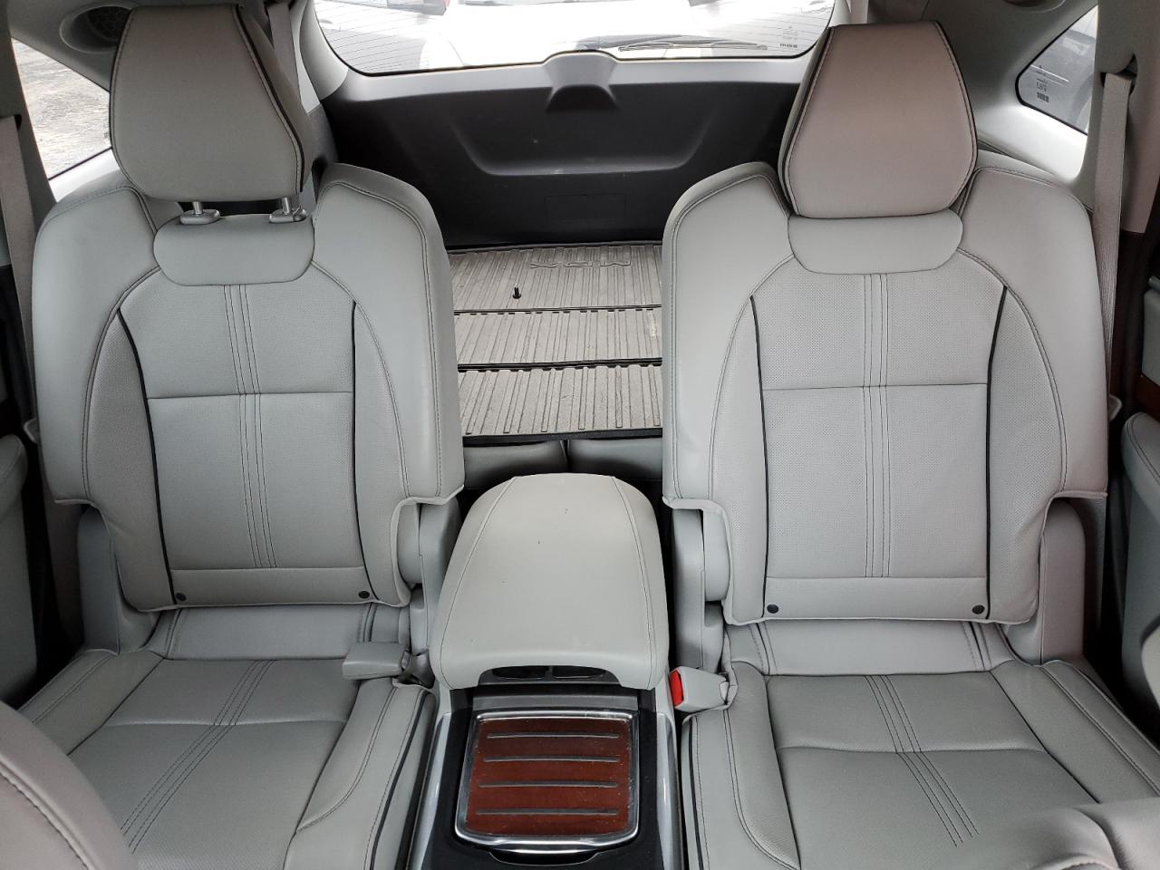 2017 Acura MDX - Image 10