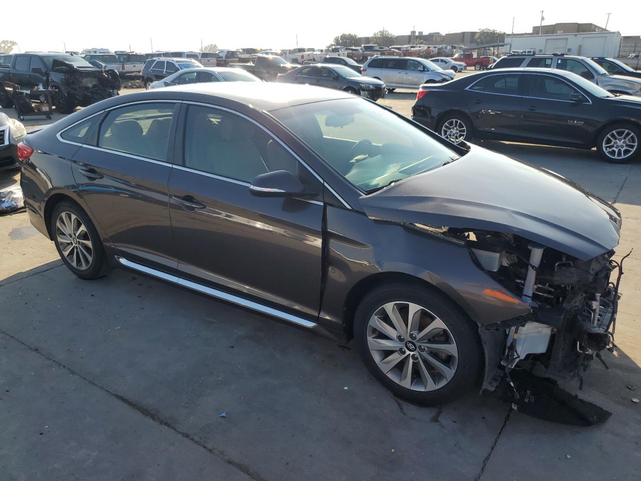 2016 Hyundai Sonata - Image 4