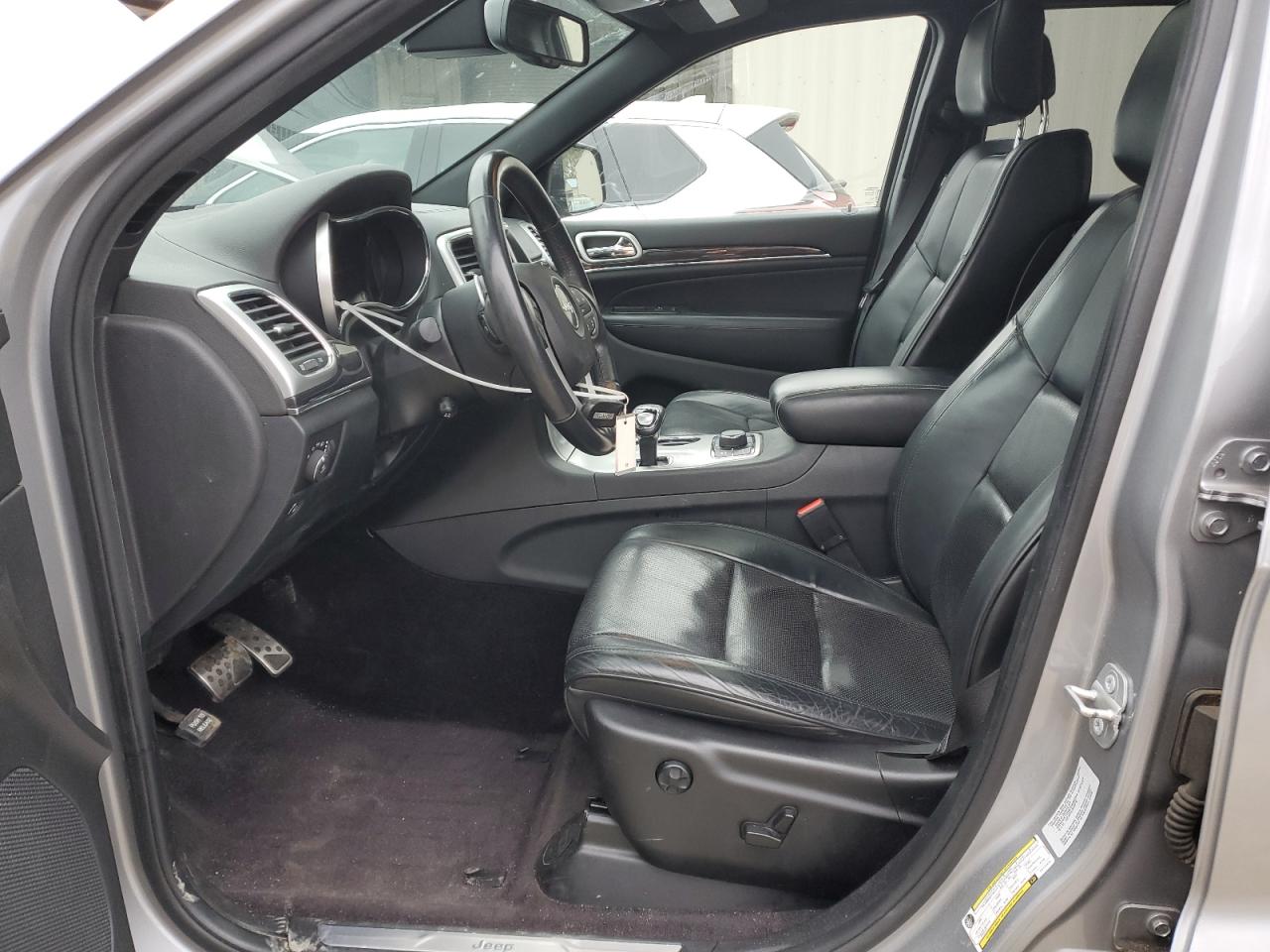 2015 Jeep Grand Cherokee - Image 7