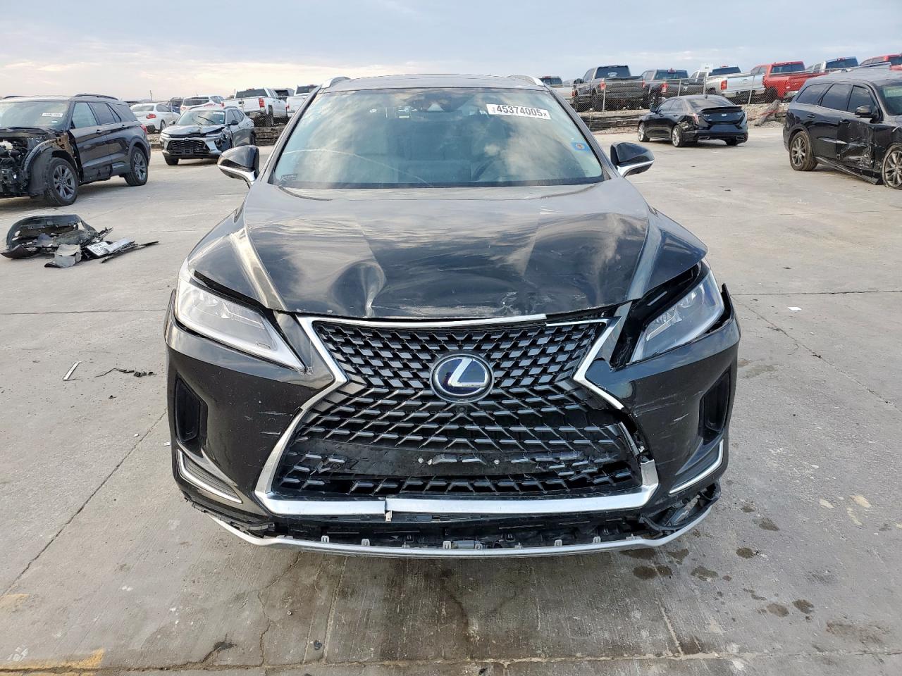 2020 Lexus RX - Image 5