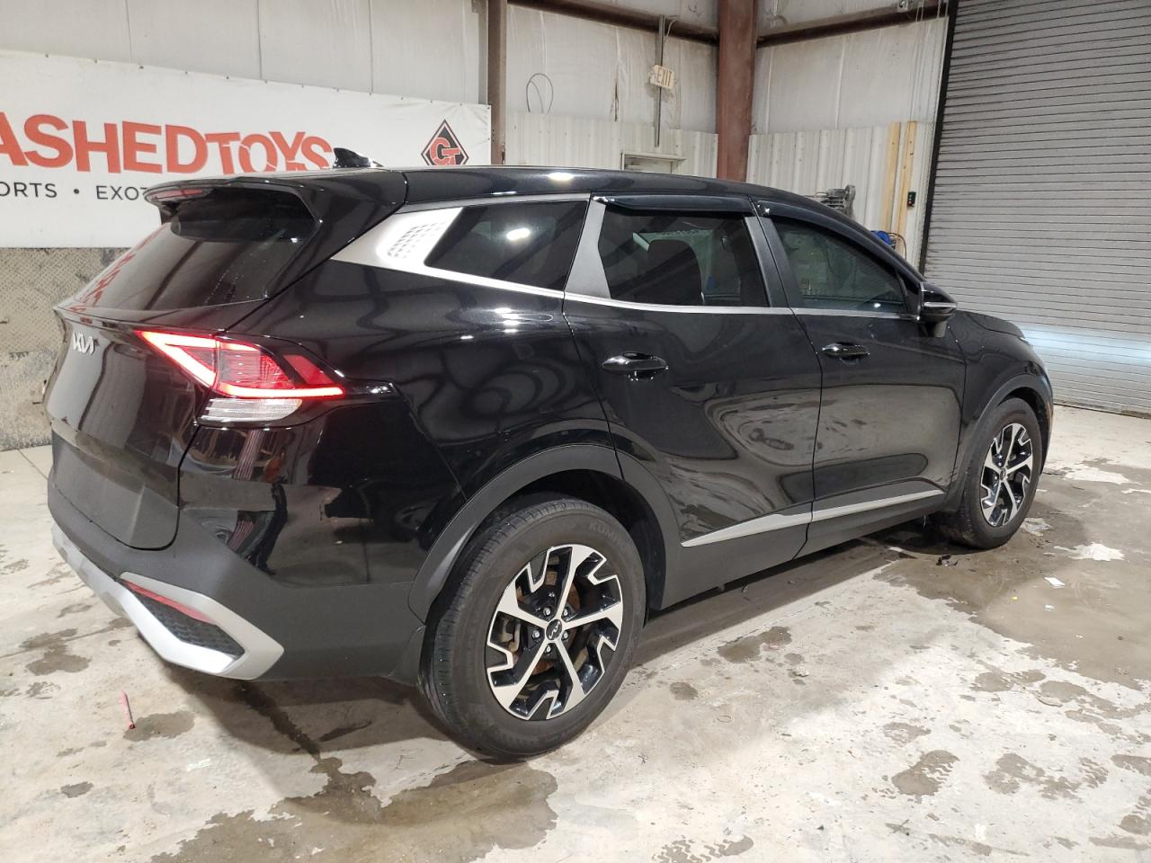 2023 Kia Sportage - Image 3